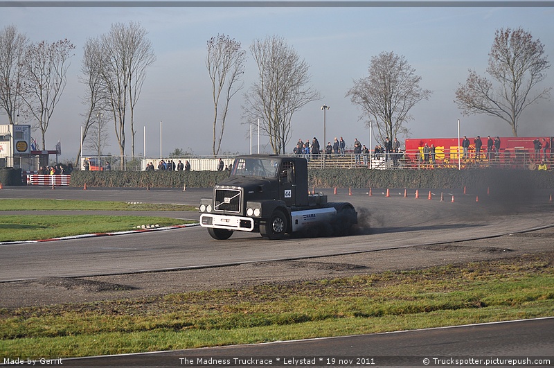 Madness Truckrace -  Lelystad - 19 nov 2011 221 - 