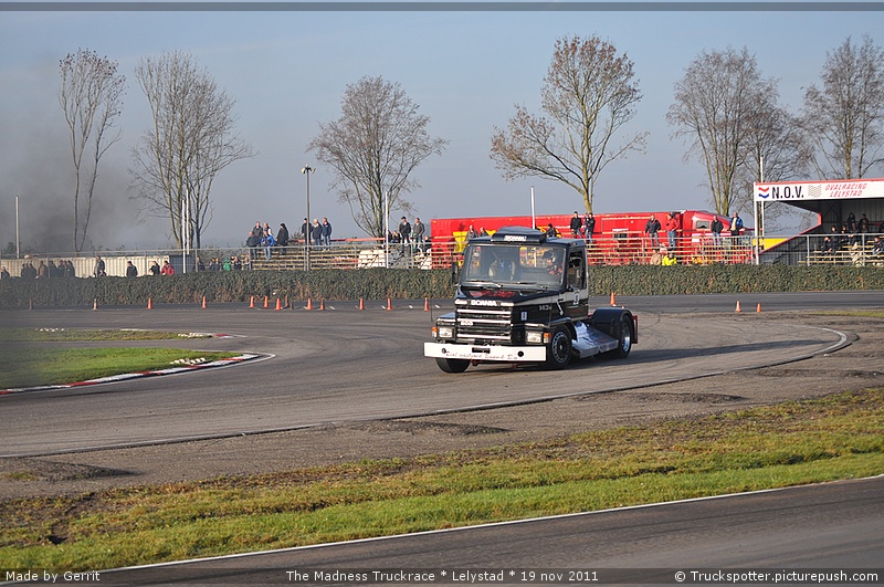 Madness Truckrace -  Lelystad - 19 nov 2011 242 - 