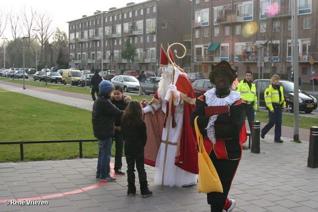 René Vriezen 2011-11-19#0620 Sinterklaas en Pieten Presikhaaf Kinderclub Feest MFC zaterdag 19 november 2011