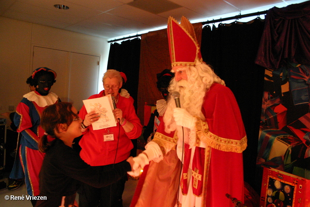 RenÃ© Vriezen 2011-11-19#0832 Sinterklaas en Pieten Presikhaaf Kinderclub Feest MFC zaterdag 19 november 2011