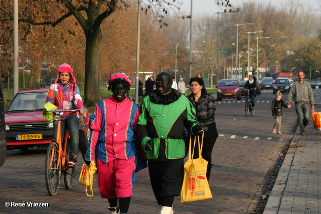 RenÃ© Vriezen 2011-11-19#0605 Sinterklaas en Pieten Optocht Presikhaaf zaterdag 19 november 2011