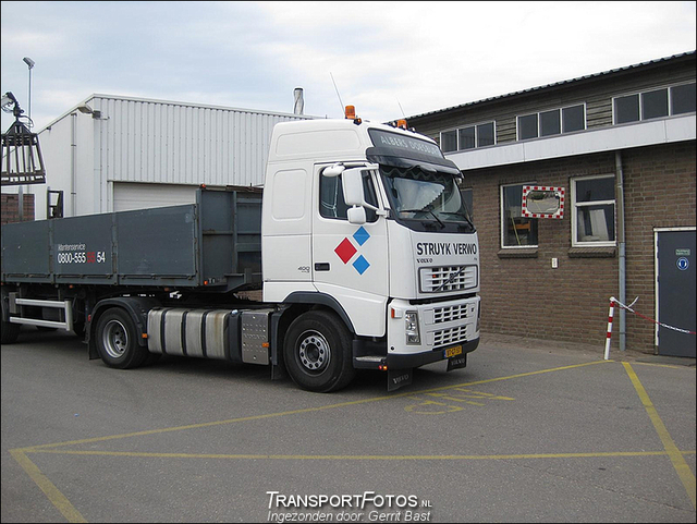 vrachtwagens 061-TF Ingezonden foto's 2011 