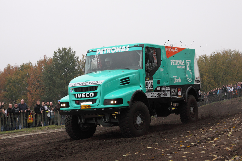 SP Iveco Powerstar Petronas Team De Rooy Dakar 201 - 