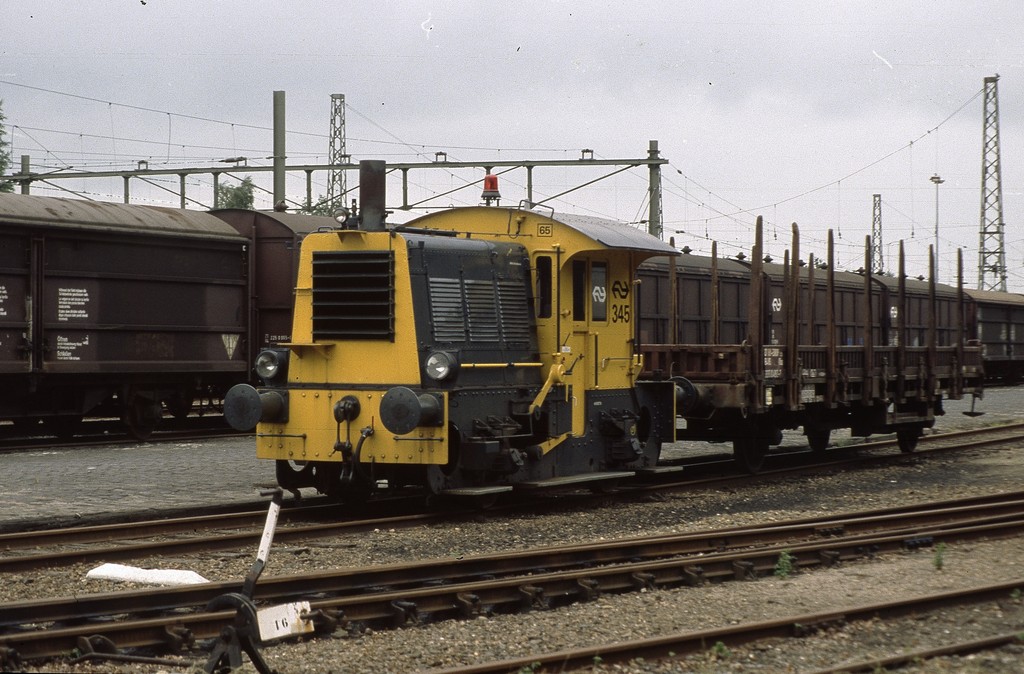 DT2734 345 Apeldoorn - 