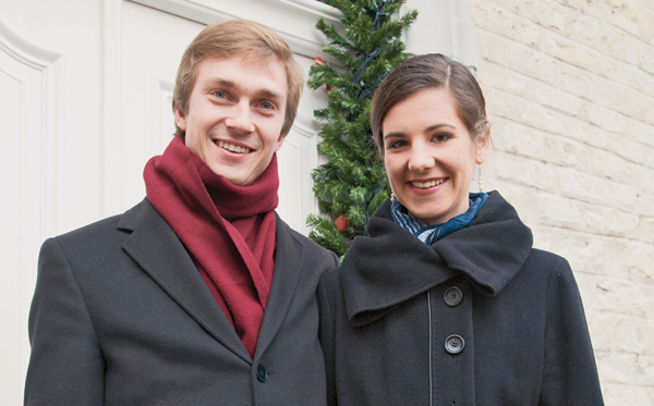 pics-2011-52-R12 01 PEOPLEFIANCAILLES 111222 AUroy - 