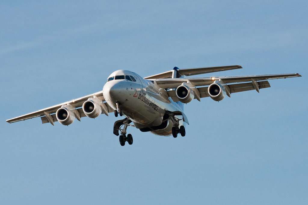 Brussels Airlines British Aerospace Avro RJ85 OO-D - 