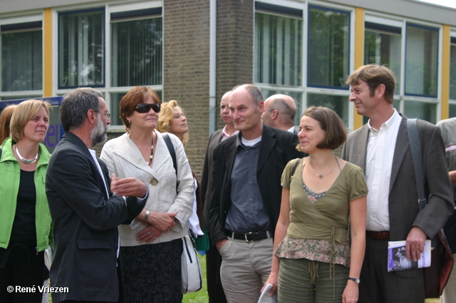 Â© RenÃ© Vriezen 2008-05-31 #0106 Ondertekenen Charter Krachtwijken Min. Vogelaar en bezoek Bethaan Presikhaaf-2 31-05-2008