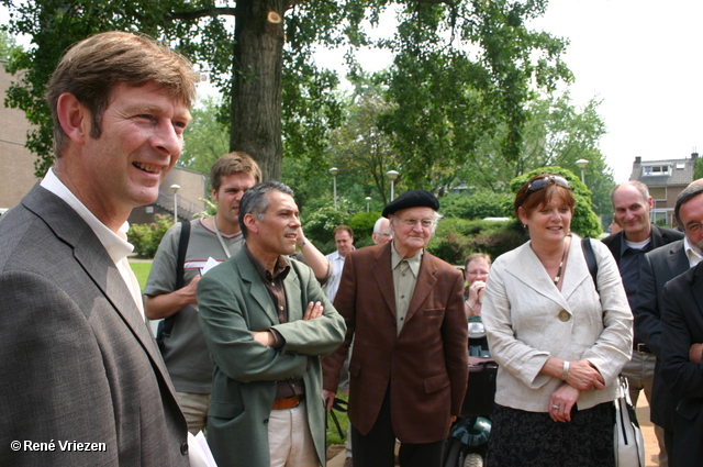 Â© RenÃ© Vriezen 2008-05-31 #0120 Ondertekenen Charter Krachtwijken Min. Vogelaar en bezoek Bethaan Presikhaaf-2 31-05-2008