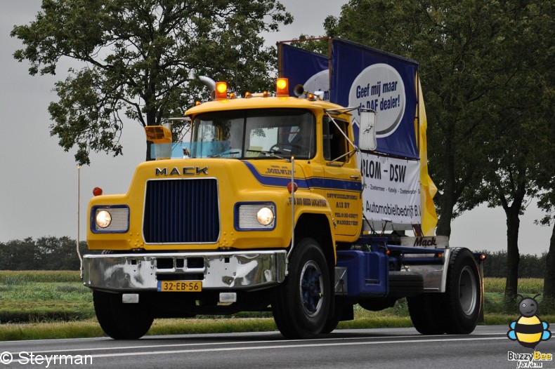 DSC 6308-border - Truckrun De Waardse Truckers 2011