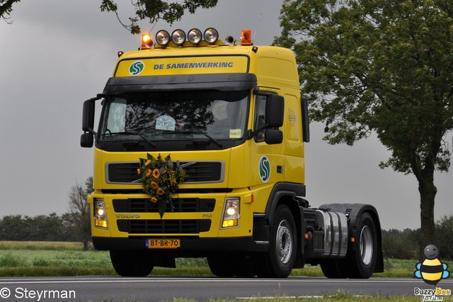 DSC 6382-border Truckrun De Waardse Truckers 2011