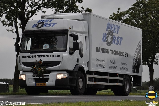 DSC 6430-border Truckrun De Waardse Truckers 2011