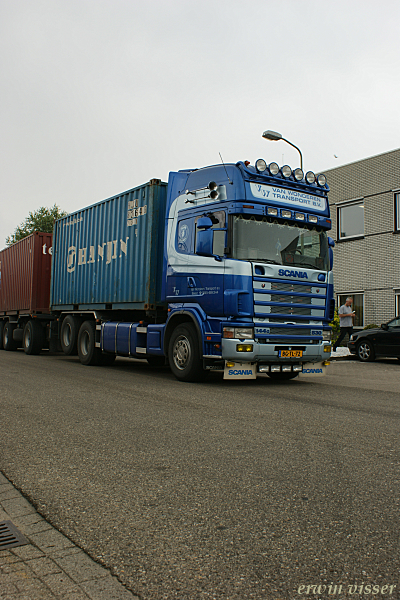 040608 019-border truck pics
