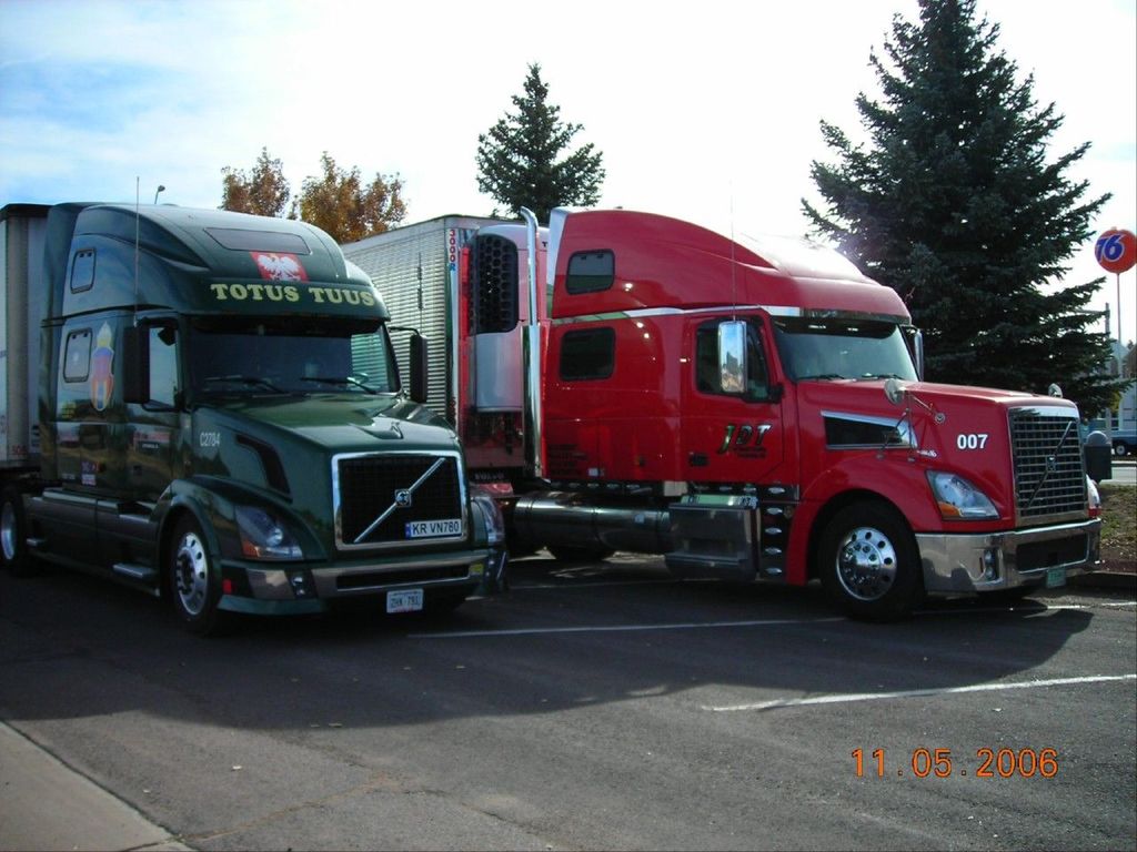 f0053 - Trucks