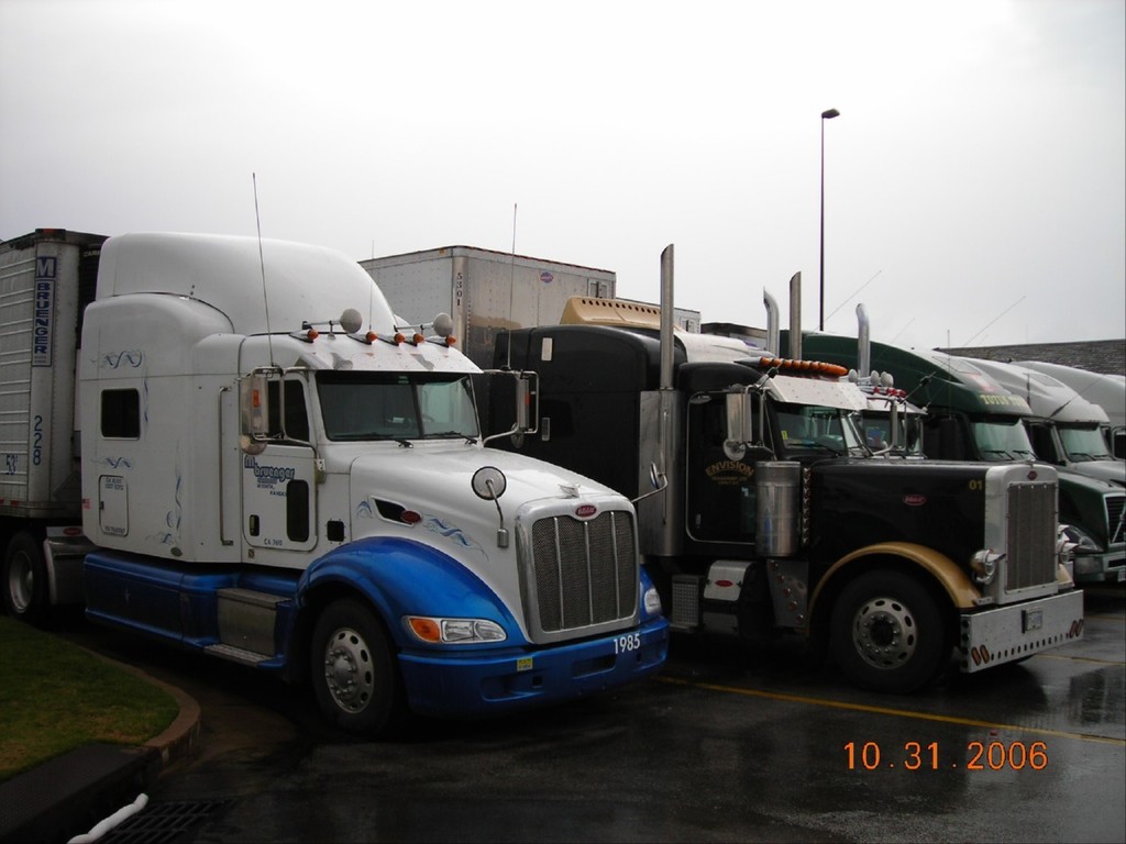 f0031 - Trucks