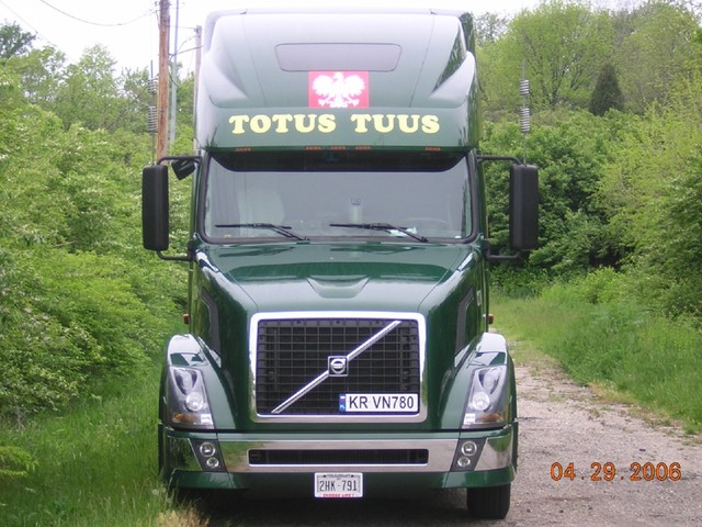 f0026 Trucks