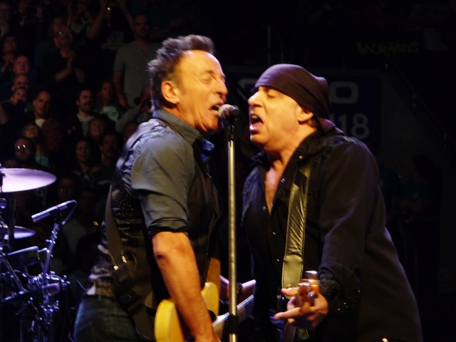 P1140457 Bruce Springsteen - Philadelphia night 2 -3-29-2012