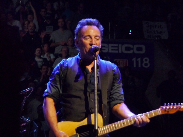 P1140480 Bruce Springsteen - Philadelphia night 2 -3-29-2012