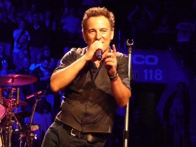 P1140549 Bruce Springsteen - Philadelphia night 2 -3-29-2012