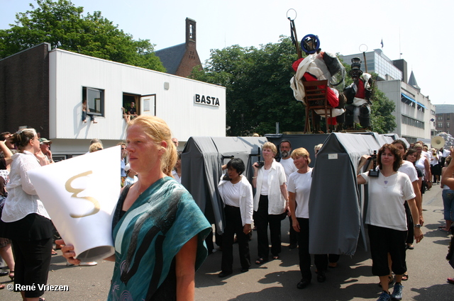 Â© RenÃ© Vriezen 2008-06-08 #0147 Sonsbeek 2008 Grandeur Gilde Presikhaaf, Klarendal en St. Marten in binnestad Arnhem zo 08-06-2008