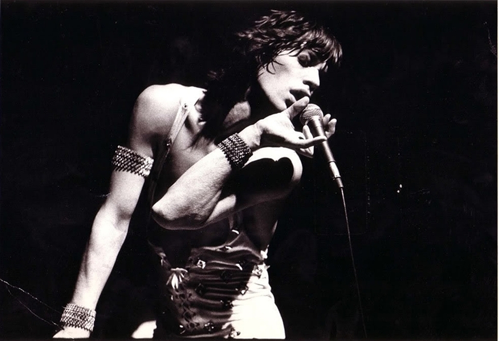 MickJaggerWembleyEmp - 