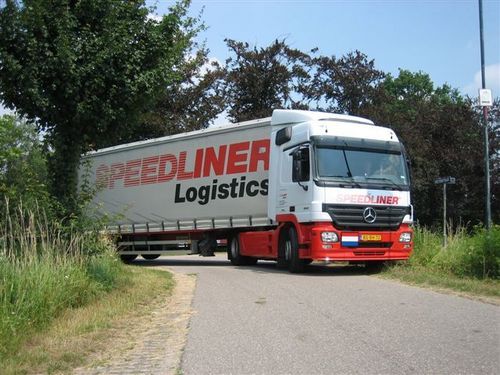 Speedliner logistics B V  Diversen