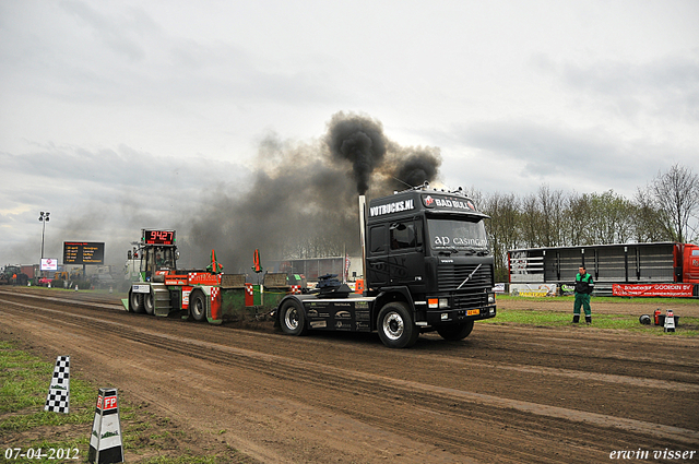 07-04-2012 033-border zaterdag 7 april  Oud Gastel  