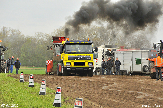 07-04-2012 049-border zaterdag 7 april  Oud Gastel  