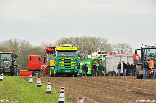 07-04-2012 068-border zaterdag 7 april  Oud Gastel  