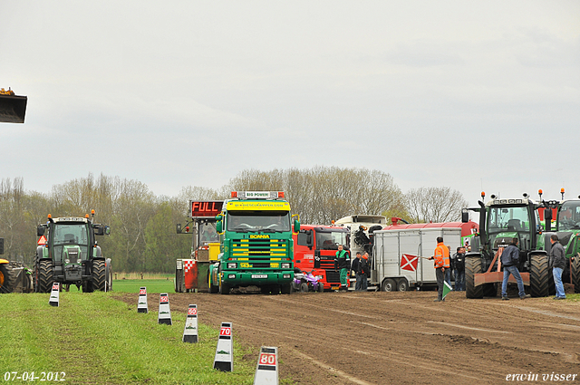 07-04-2012 071-border zaterdag 7 april  Oud Gastel  