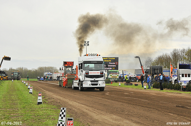 07-04-2012 099-border zaterdag 7 april  Oud Gastel  