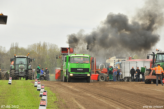 07-04-2012 113-border zaterdag 7 april  Oud Gastel  