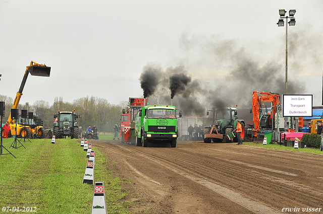 07-04-2012 116-border zaterdag 7 april  Oud Gastel  