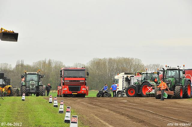 07-04-2012 129-border zaterdag 7 april  Oud Gastel  