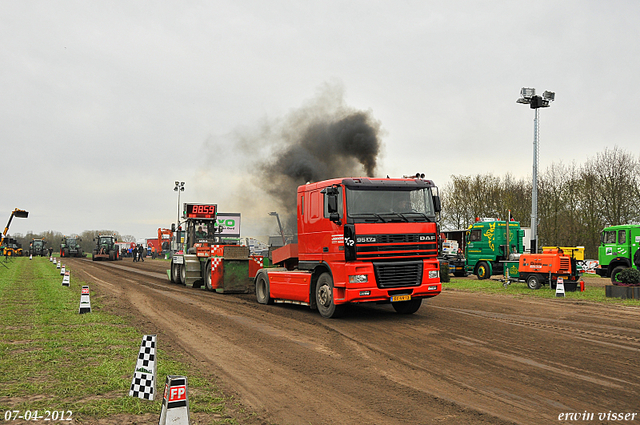 07-04-2012 138-border zaterdag 7 april  Oud Gastel  