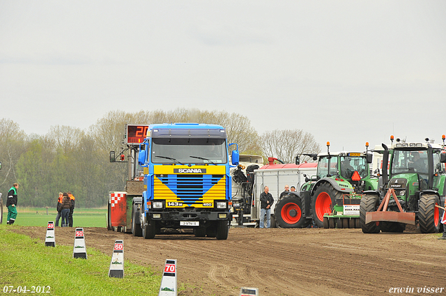 07-04-2012 146-border zaterdag 7 april  Oud Gastel  