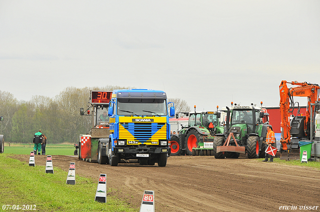 07-04-2012 148-border zaterdag 7 april  Oud Gastel  