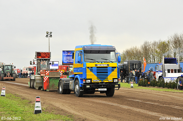 07-04-2012 153-border zaterdag 7 april  Oud Gastel  