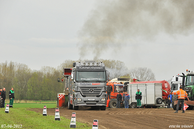 07-04-2012 171-border zaterdag 7 april  Oud Gastel  