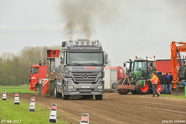 07-04-2012 173-border zaterdag 7 april  Oud Gastel  