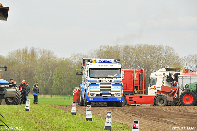 07-04-2012 184-border zaterdag 7 april  Oud Gastel  