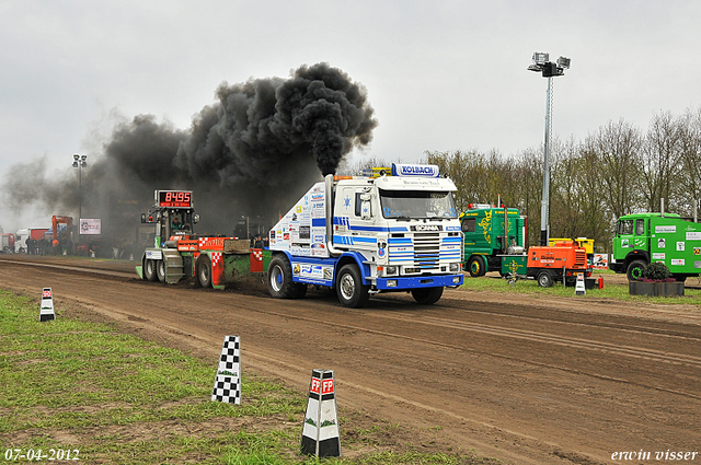 07-04-2012 194-border zaterdag 7 april  Oud Gastel  