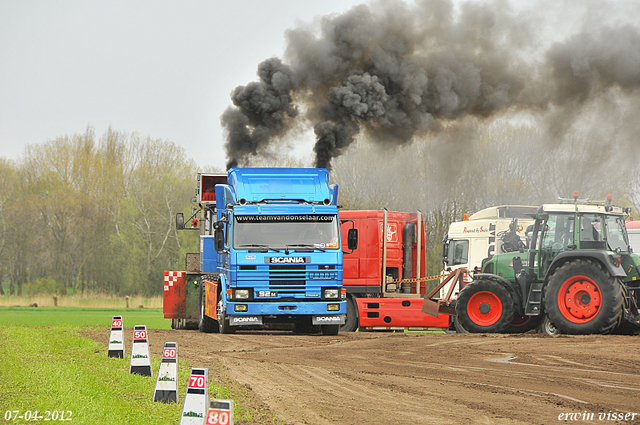 07-04-2012 199-border zaterdag 7 april  Oud Gastel  