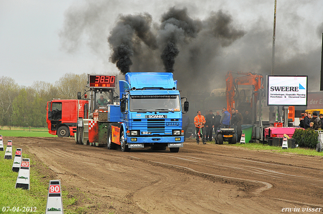 07-04-2012 204-border zaterdag 7 april  Oud Gastel  