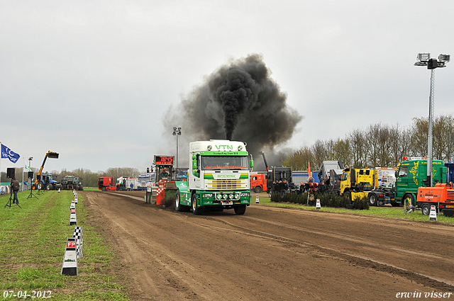 07-04-2012 220-border zaterdag 7 april  Oud Gastel  