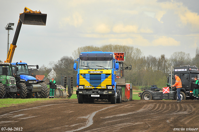 07-04-2012 248-border zaterdag 7 april  Oud Gastel  