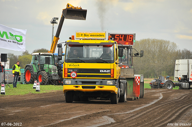 07-04-2012 264-border zaterdag 7 april  Oud Gastel  