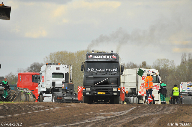 07-04-2012 275-border zaterdag 7 april  Oud Gastel  