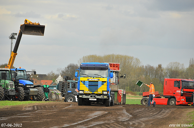 07-04-2012 312-border zaterdag 7 april  Oud Gastel  