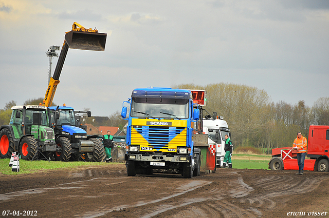 07-04-2012 314-border zaterdag 7 april  Oud Gastel  