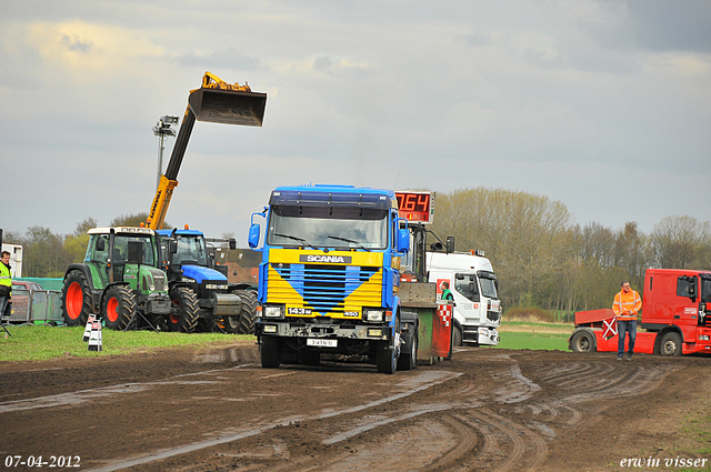 07-04-2012 315-border zaterdag 7 april  Oud Gastel  